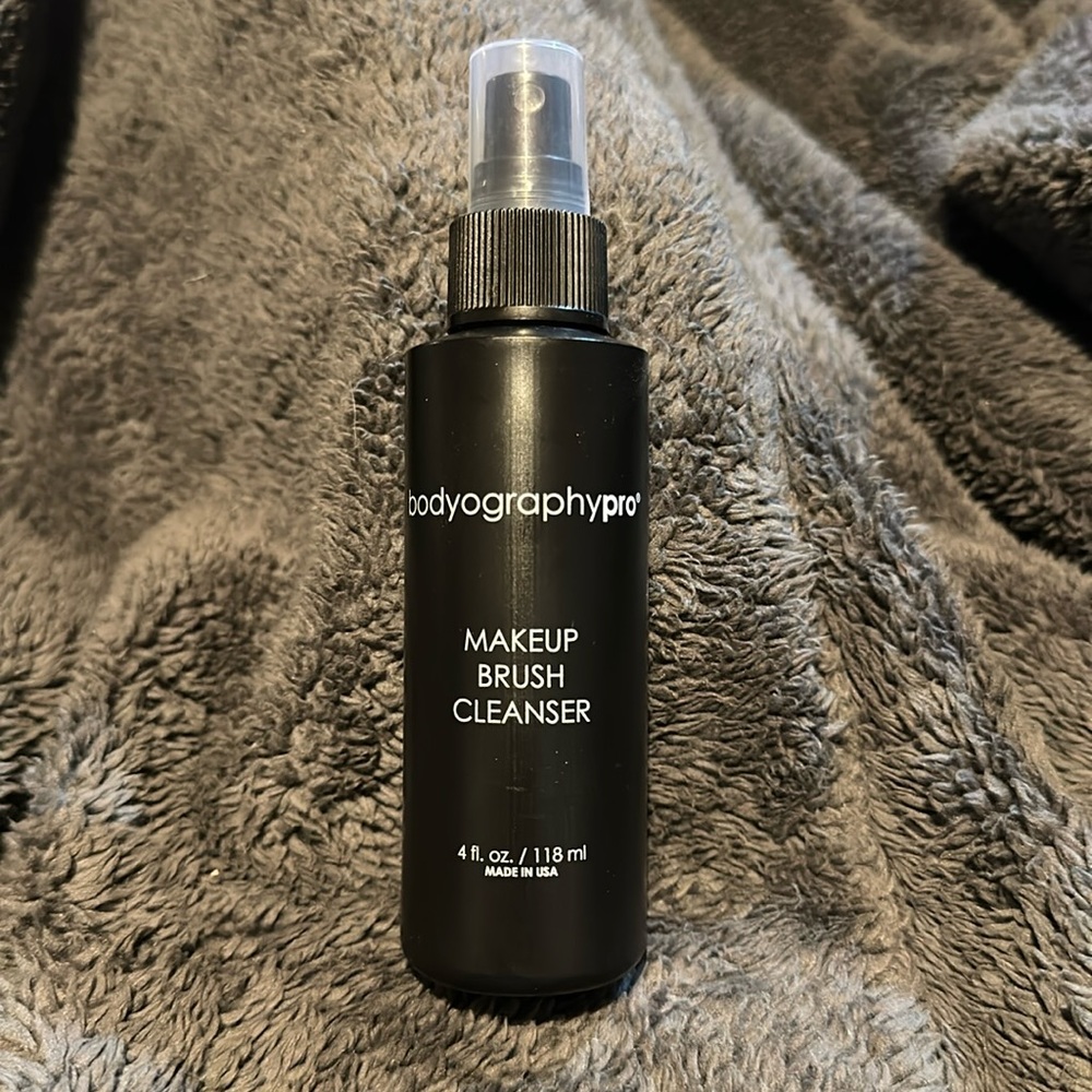 Bodyography Pro Makeup Brush Cleanser